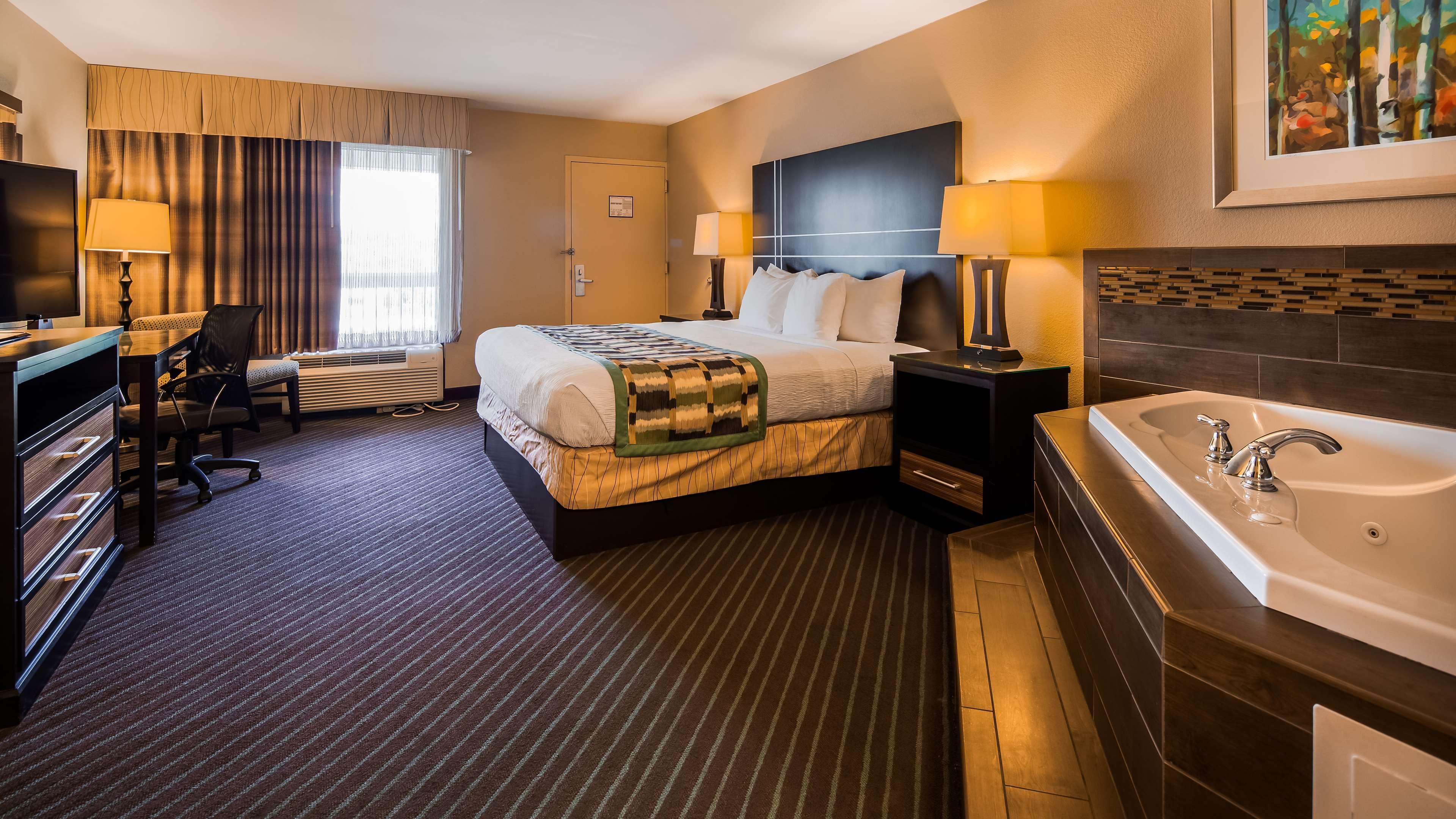 Western 3* Newport